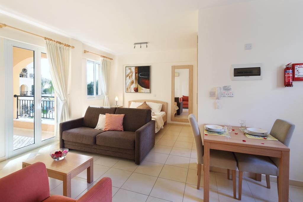 Adamou Gardens Apartment Paphos Exterior photo