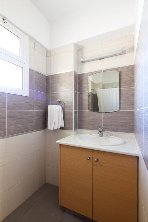 Adamou Gardens Apartment Paphos Exterior photo