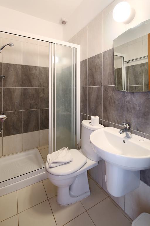 Adamou Gardens Apartment Paphos Exterior photo